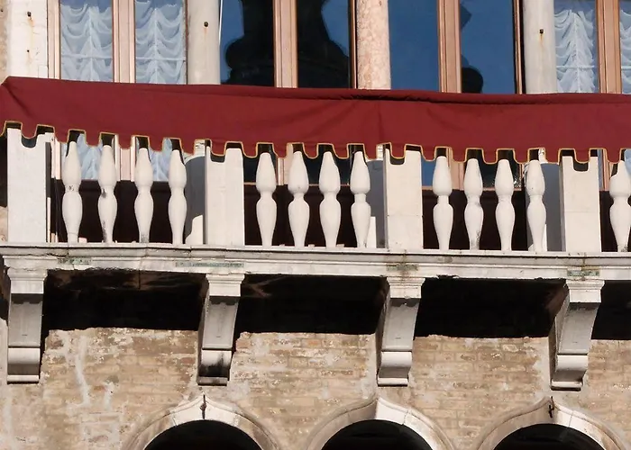 Palazzo Vitturi 3* Венеция