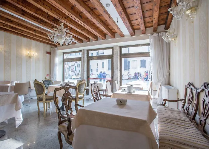 Palazzo Vitturi Szálloda 3*