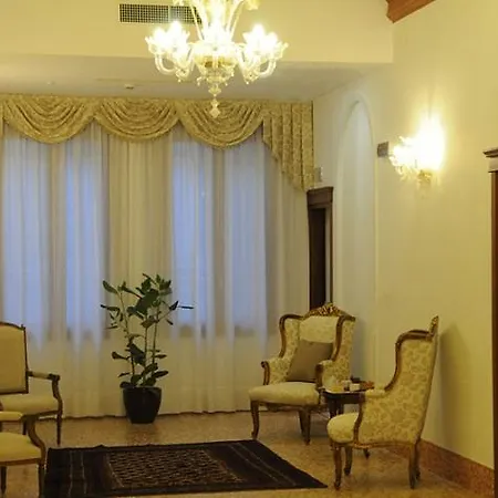 Palazzo Vitturi 3* Venedig