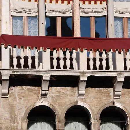Palazzo Vitturi 3* Venedig