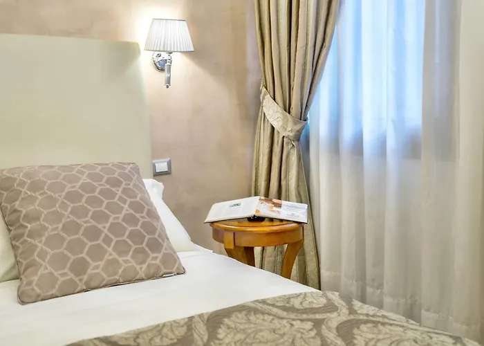 Palazzo Vitturi 3* ונציה